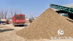 正阳县：秸秆“变废为宝” 实现生态效益取经济